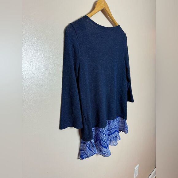 CLEARANCE! Blue Charming Charlie Mixed Media Sweater Size M EUC - Picture 4 of 5